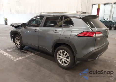 2024 Toyota Corolla Cross L z USA, uszkodzony, nr VIN 7MUAAABG4RV103150